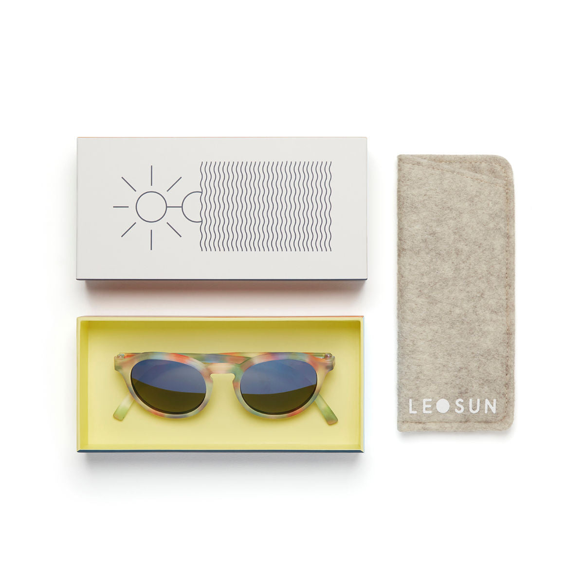 Leosun Easton kids sunglasses sitting next to a box.